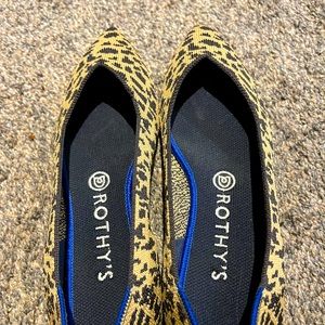 Rothy’s size 9 leopard points